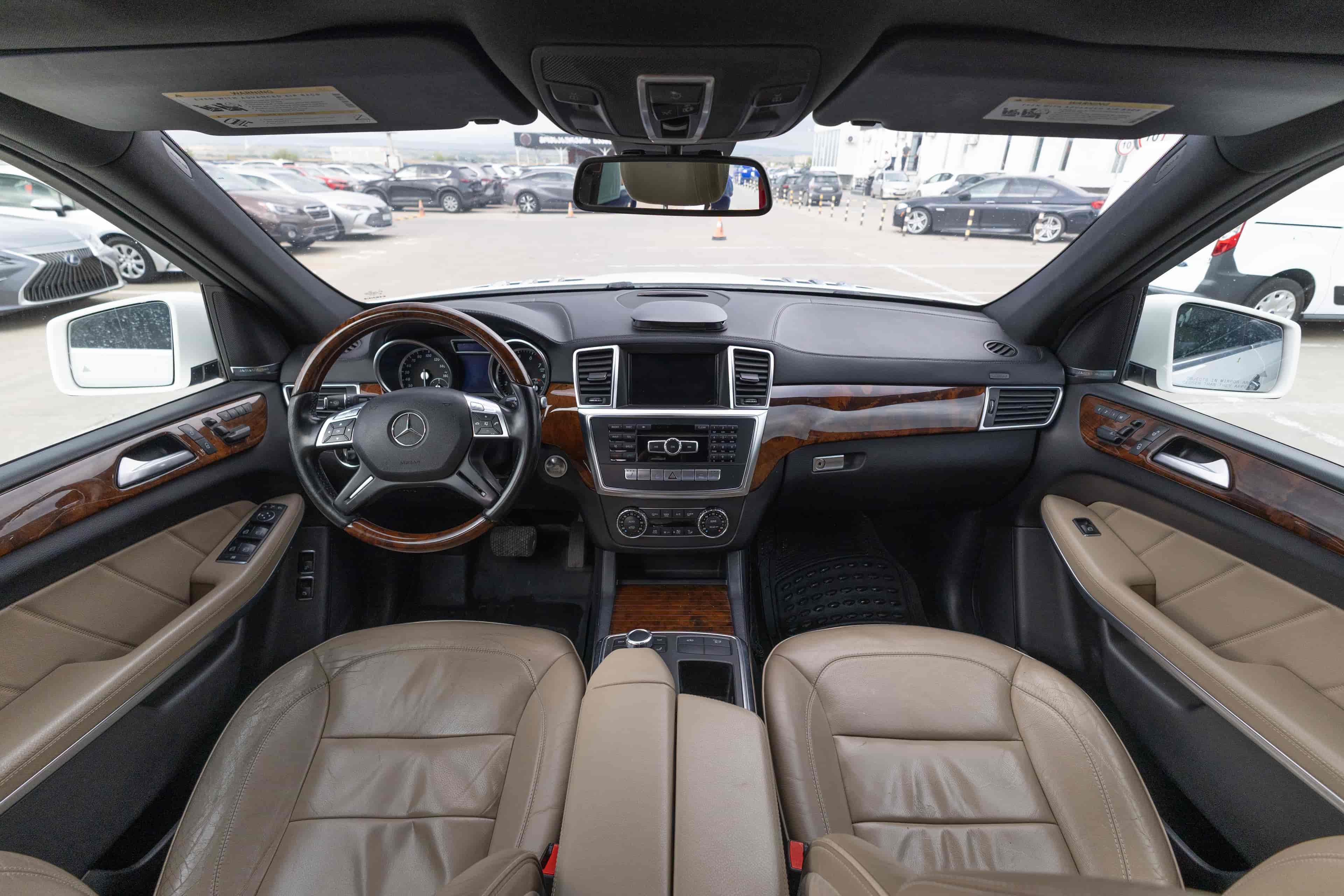 MERCEDES-BENZ 450 - 9