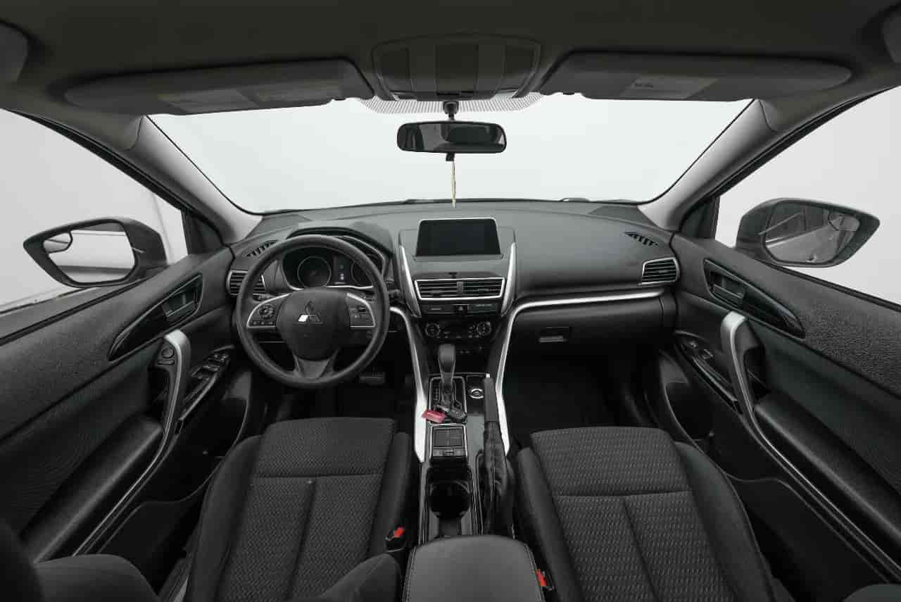 MITSUBISHI Eclipse Cross - 9