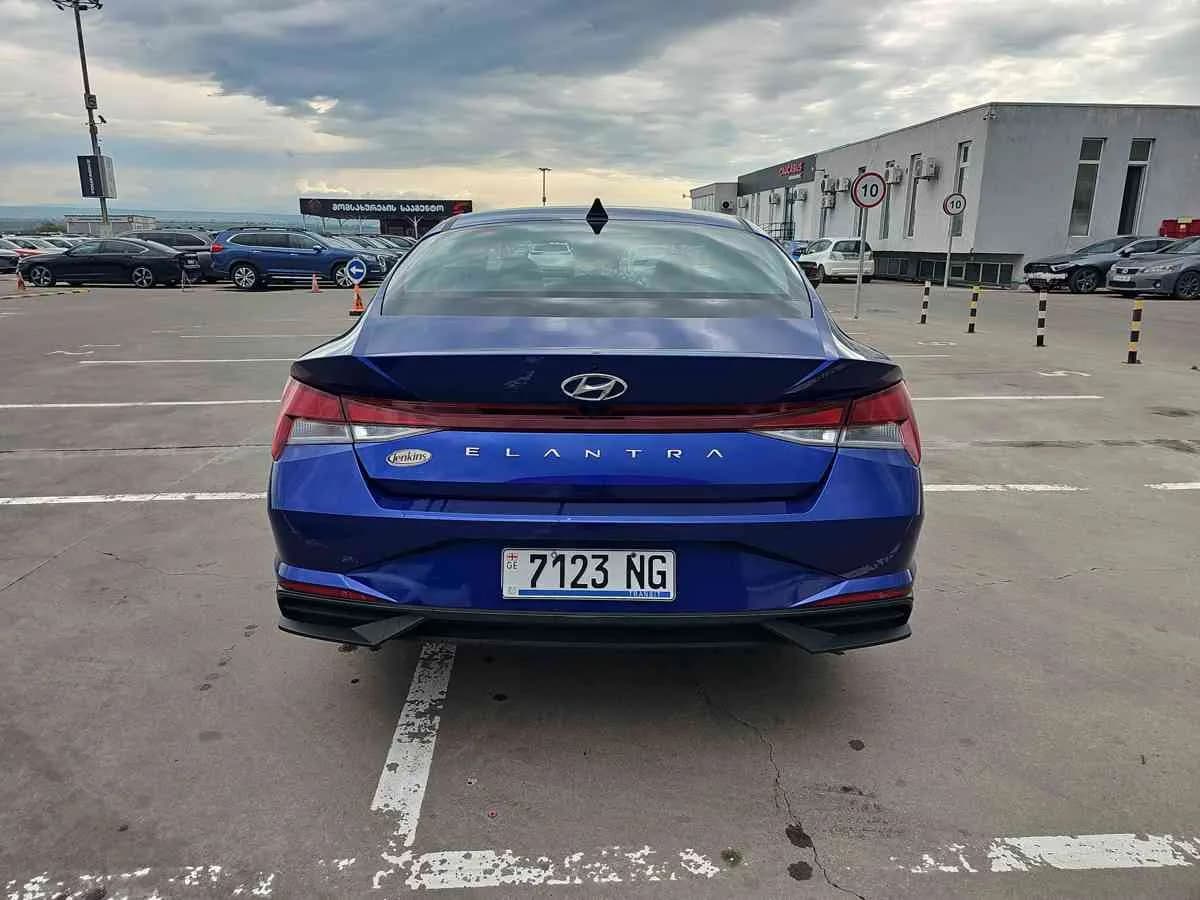 HYUNDAI Elantra - 5