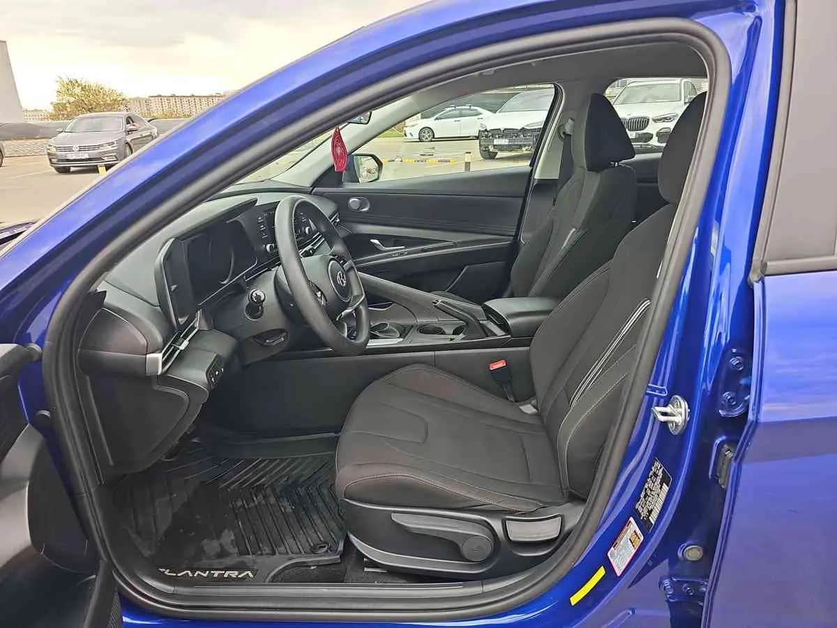 HYUNDAI Elantra - 8