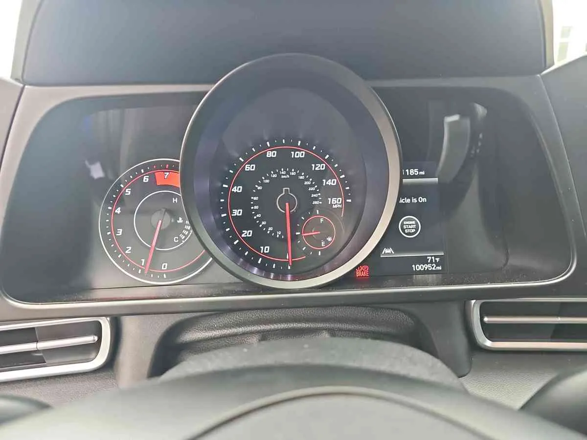 HYUNDAI Elantra - 9