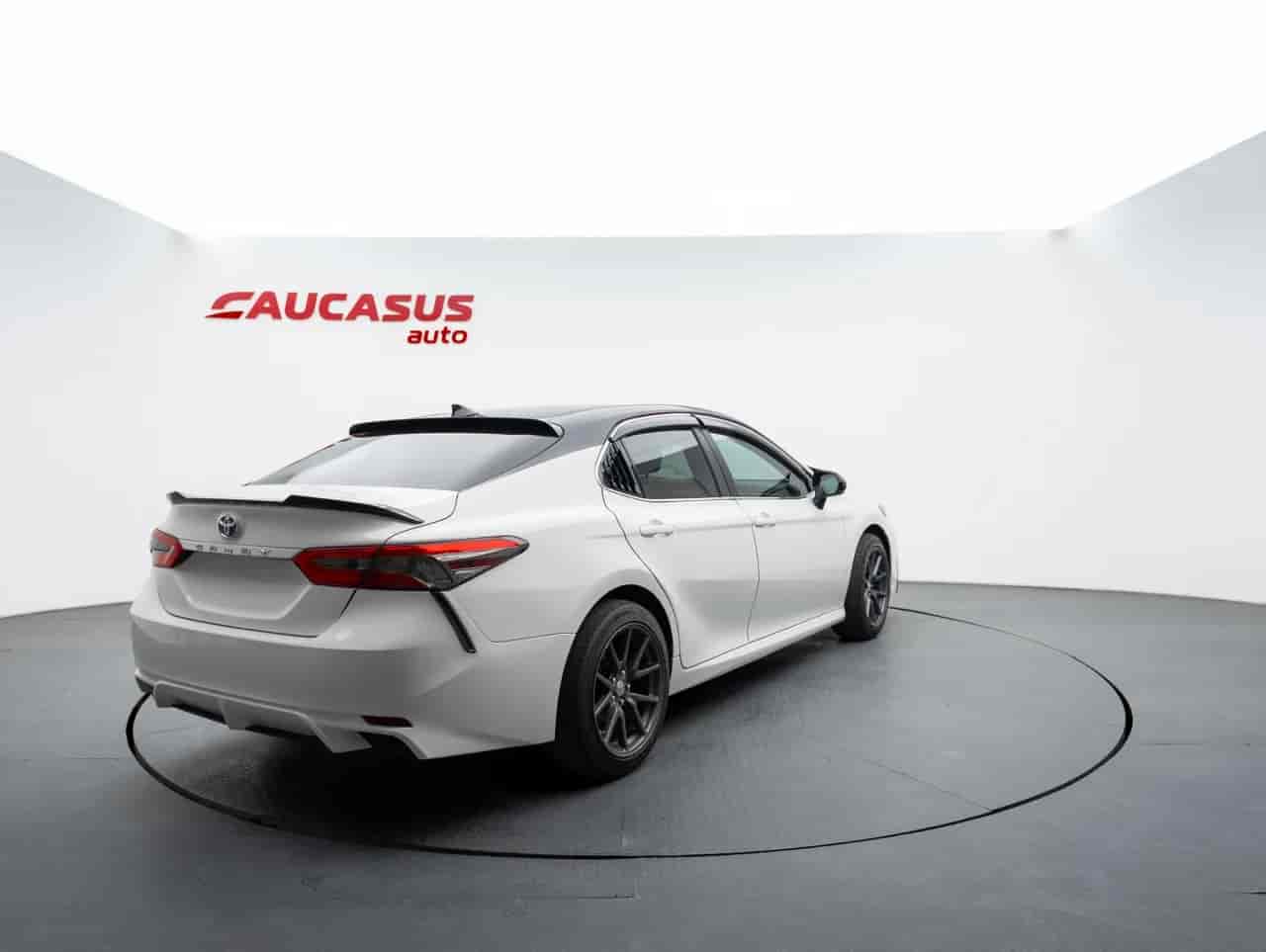TOYOTA Camry - 4
