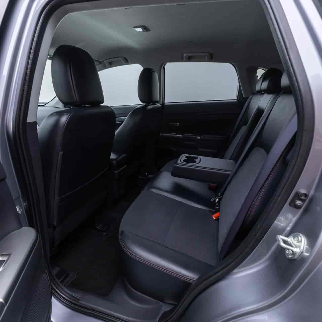 MITSUBISHI Outlander Sport - 8