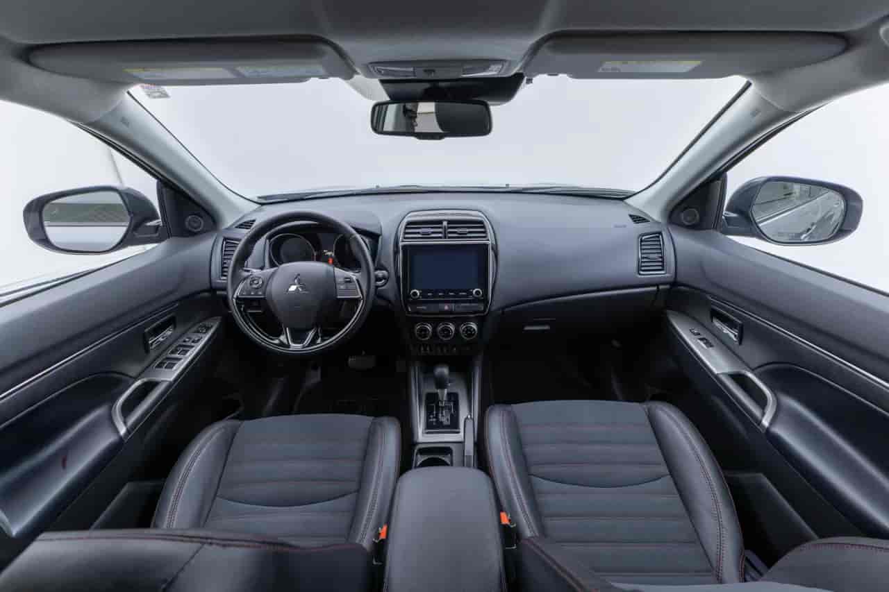 MITSUBISHI Outlander Sport - 9