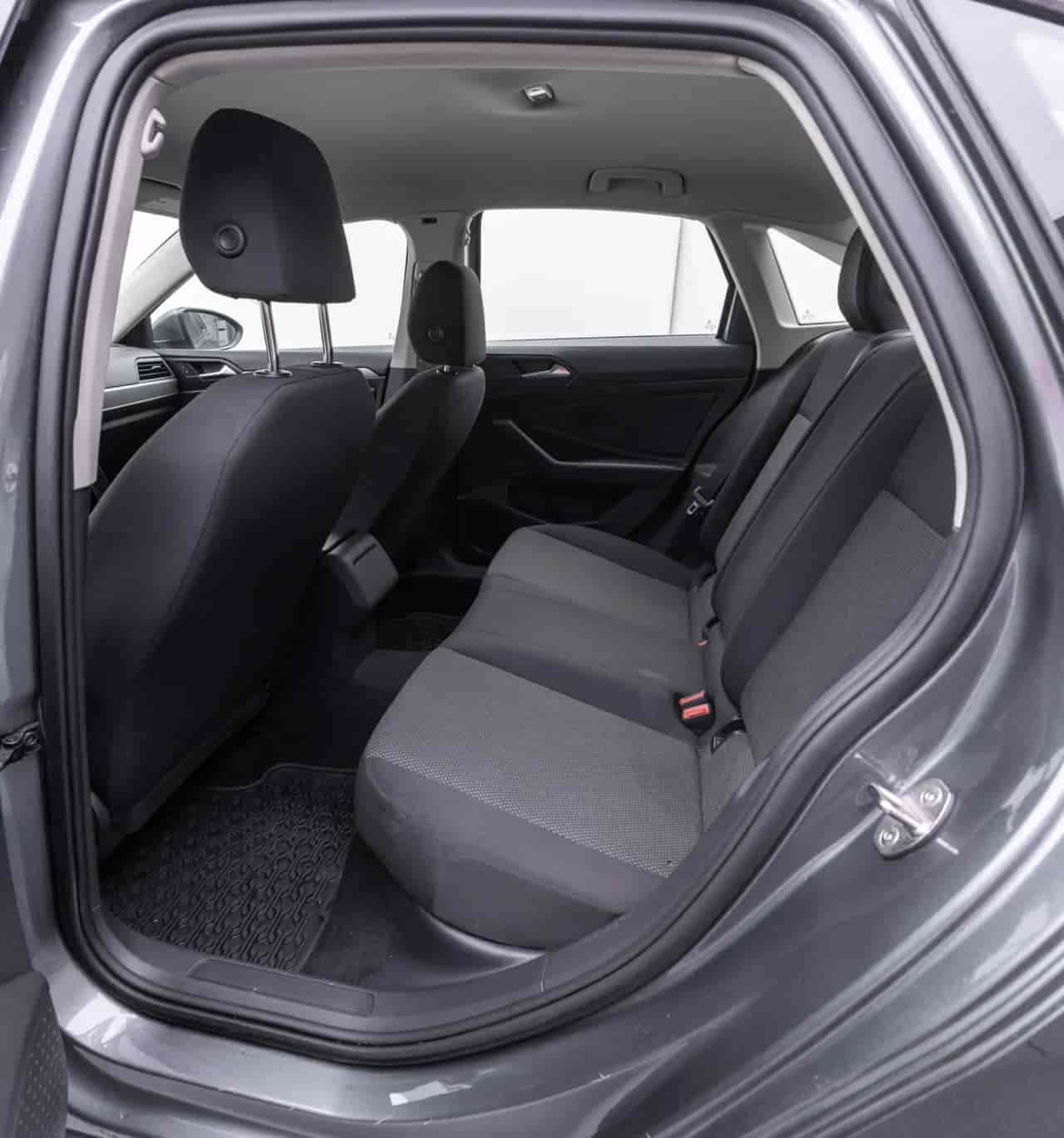 VOLKSWAGEN Jetta - 8
