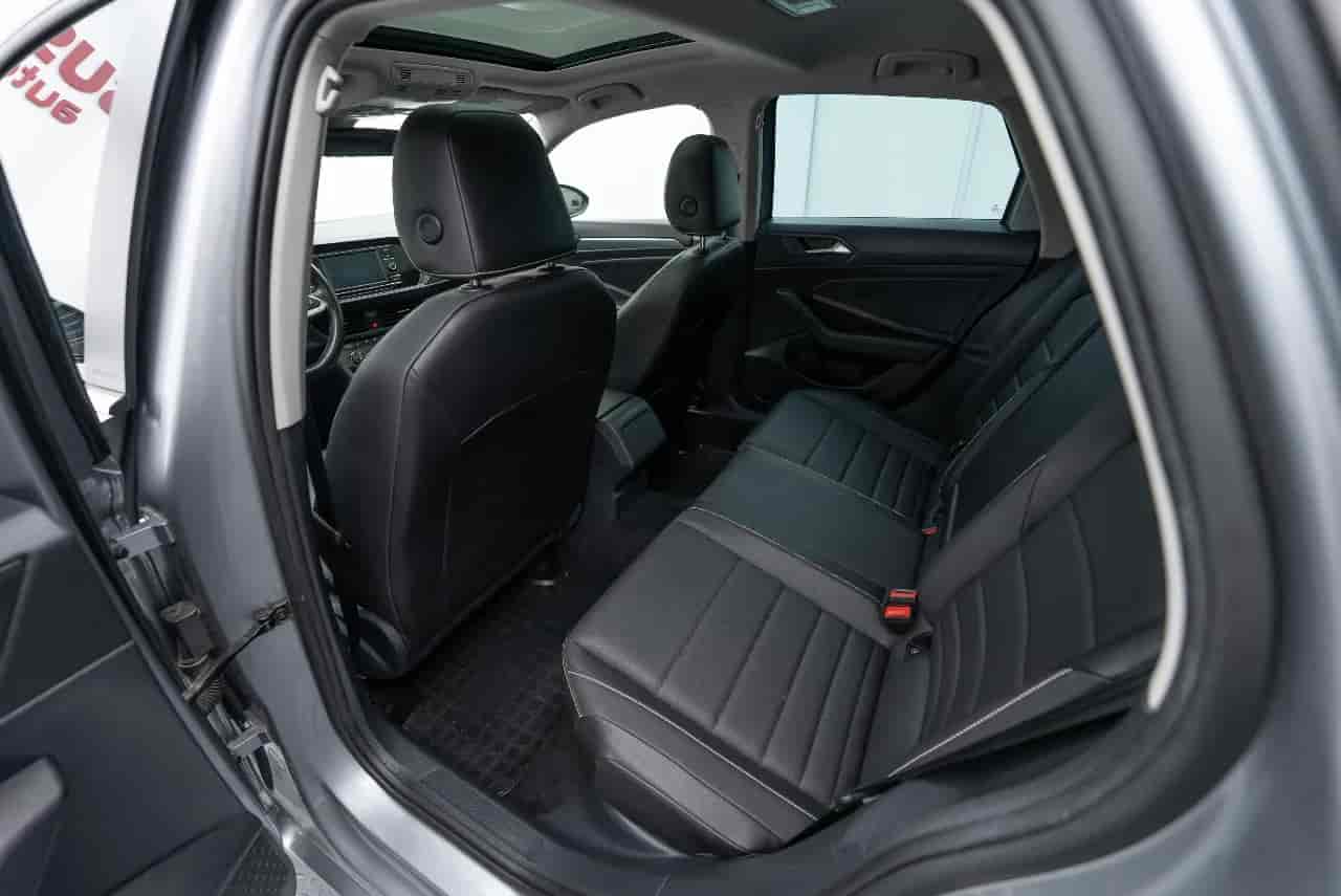 VOLKSWAGEN Jetta - 8