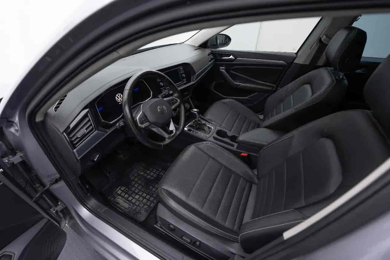 VOLKSWAGEN Jetta - 10