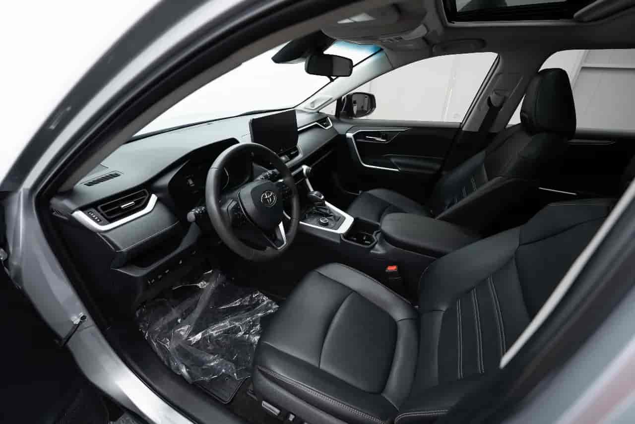 TOYOTA RAV4 - 10