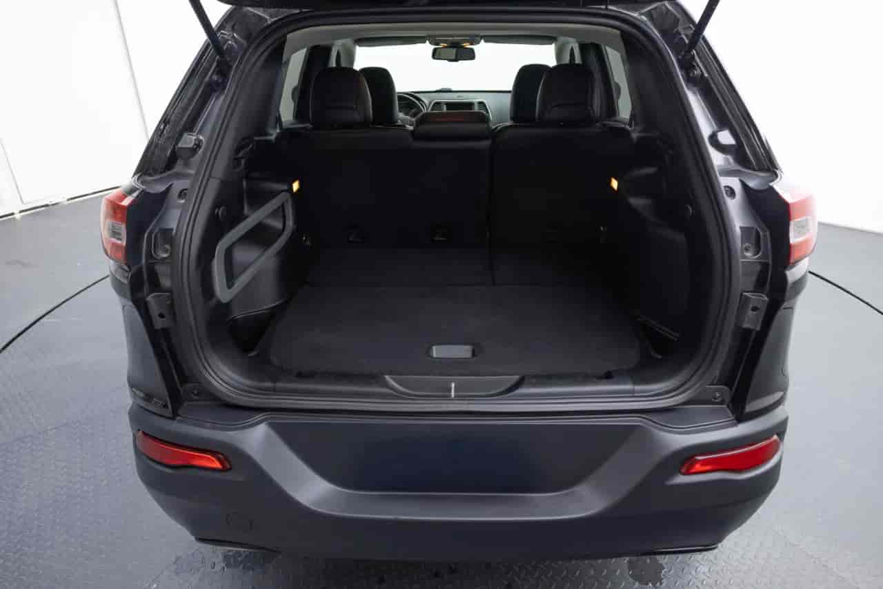 JEEP Cherokee - 7