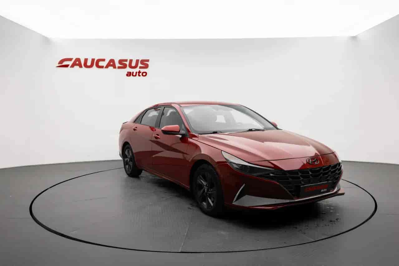 HYUNDAI Elantra - 3