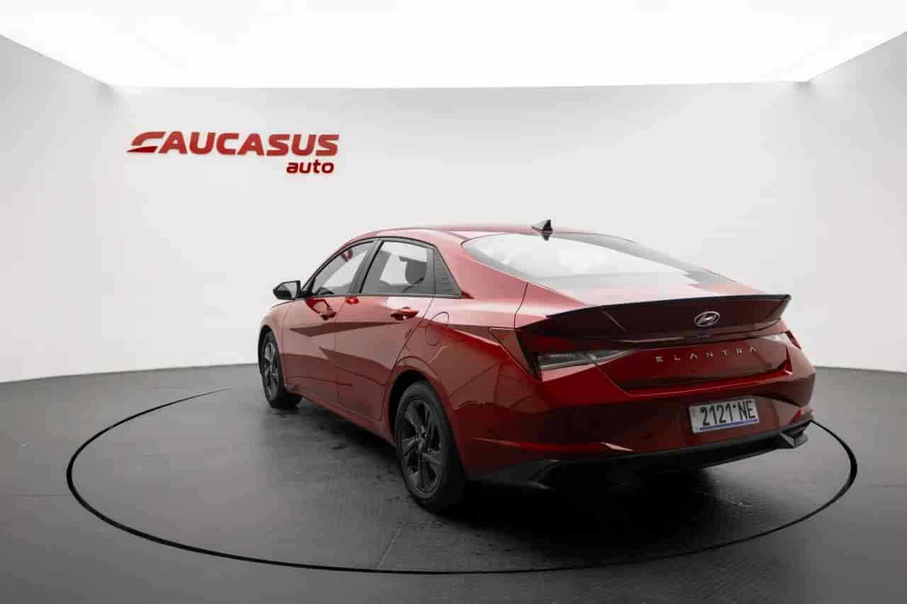 HYUNDAI Elantra - 6