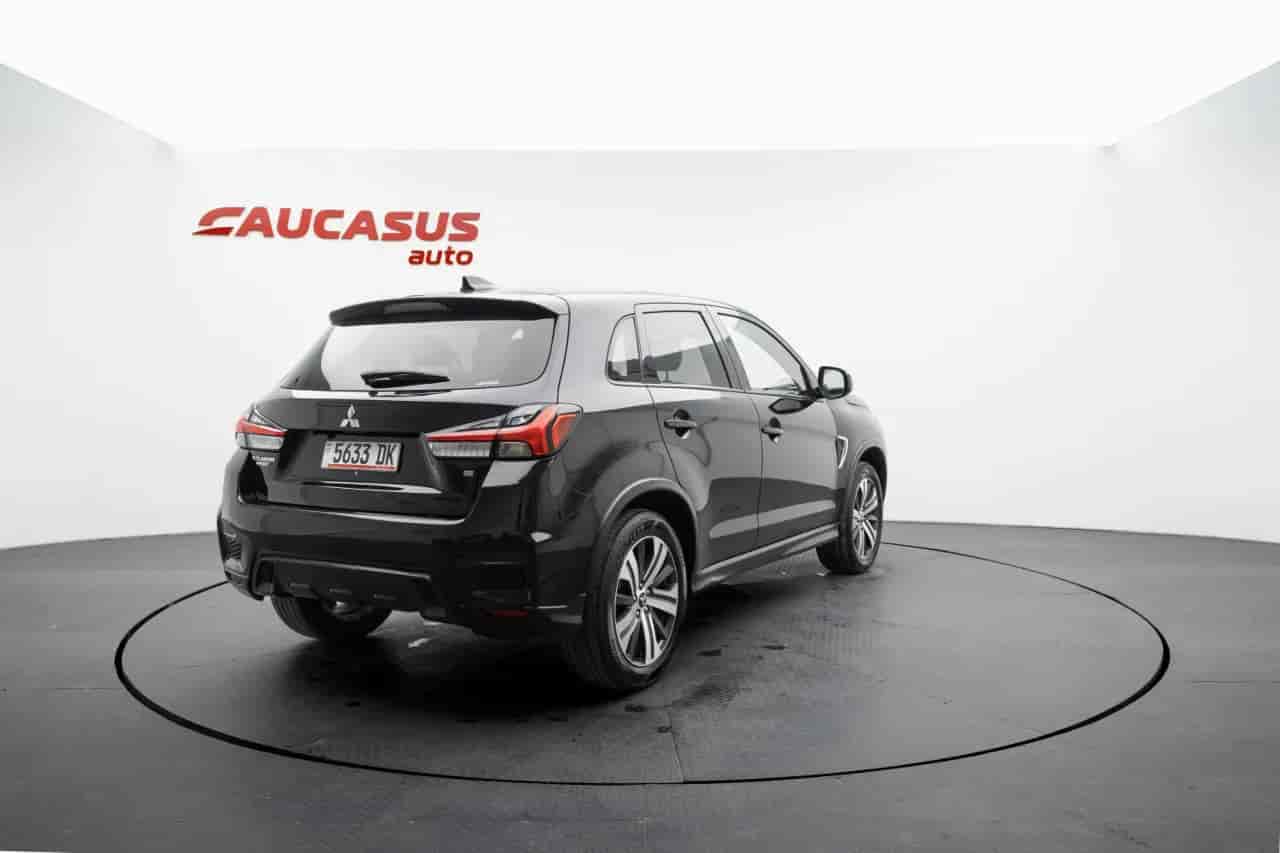 MITSUBISHI Outlander - 4