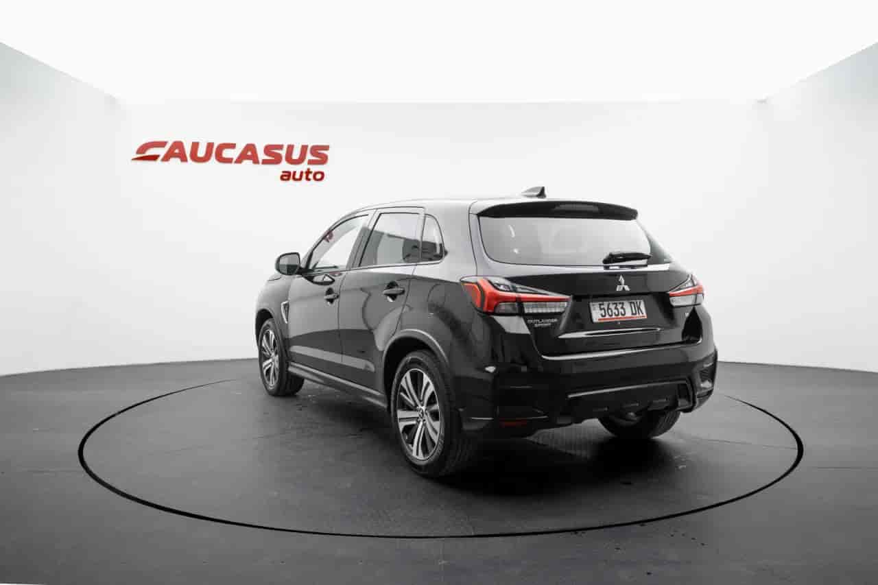 MITSUBISHI Outlander - 6