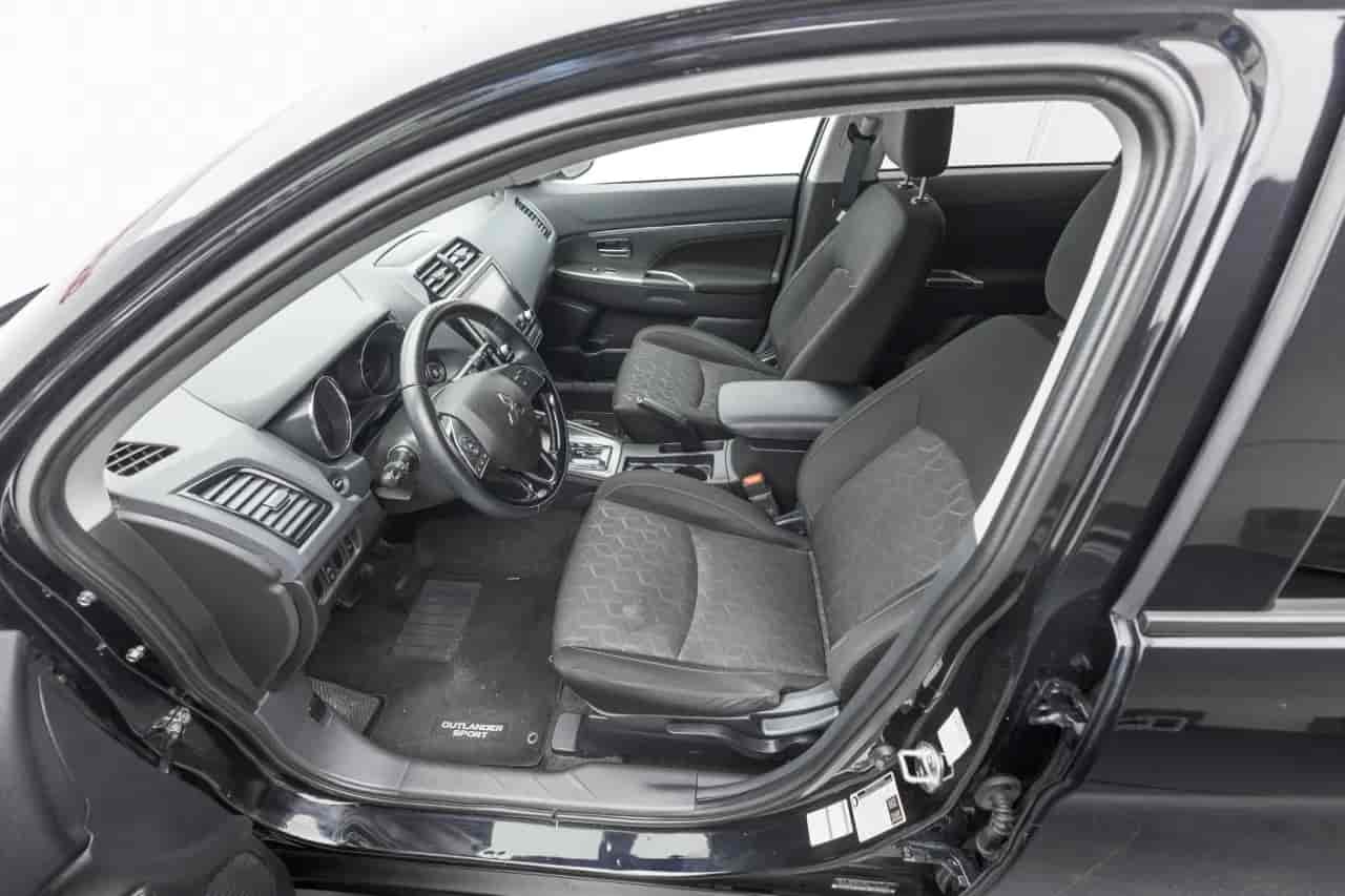 MITSUBISHI Outlander - 10