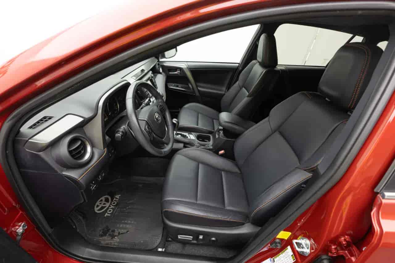 TOYOTA RAV4 - 10