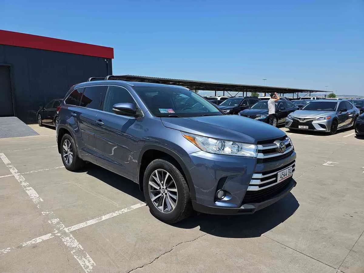 TOYOTA Highlander - 3
