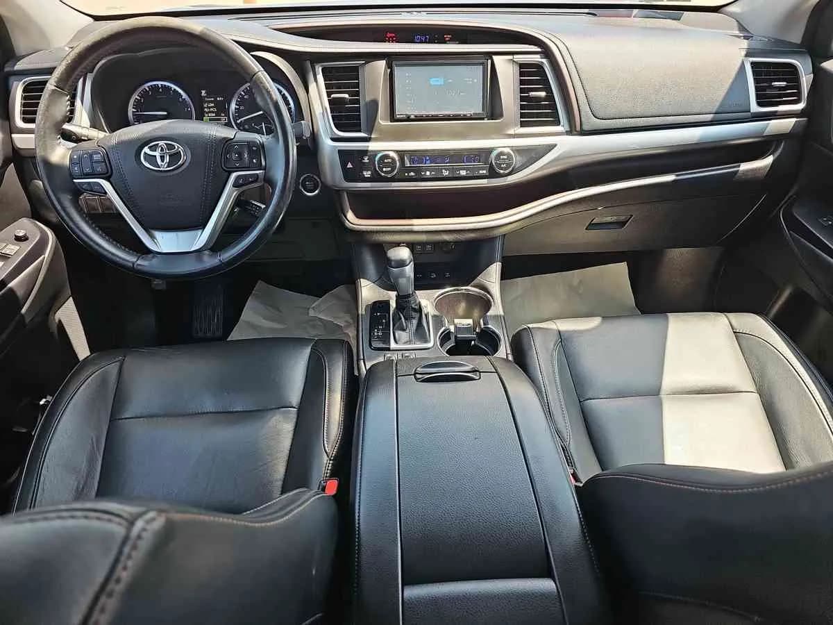 TOYOTA Highlander - 9
