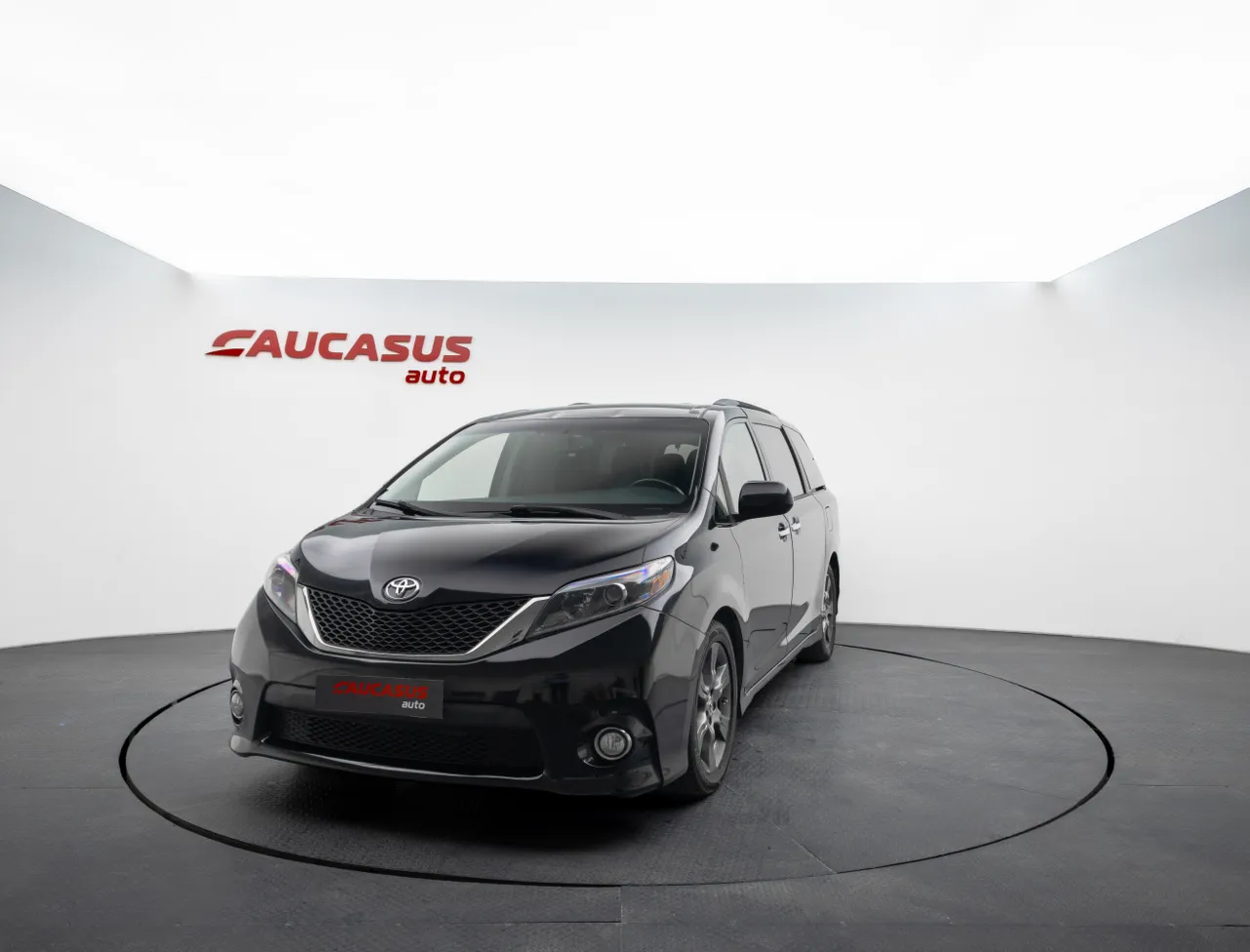 2026 TOYOTA Sienna