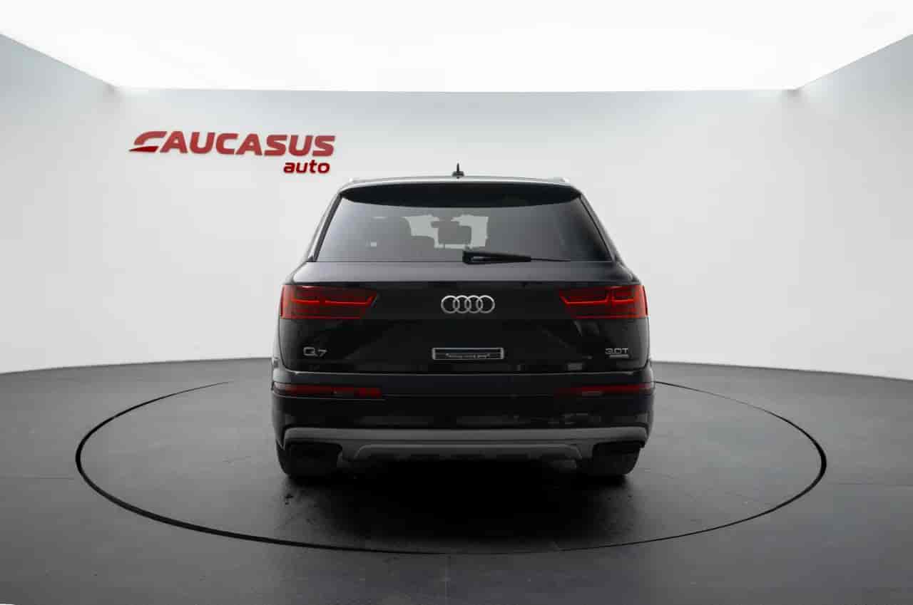 AUDI Q7 - 5
