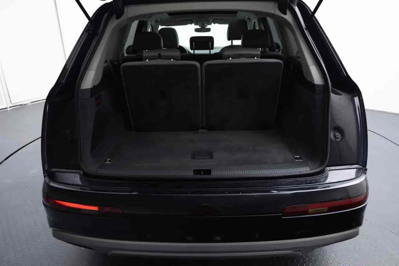 AUDI Q7 - 7