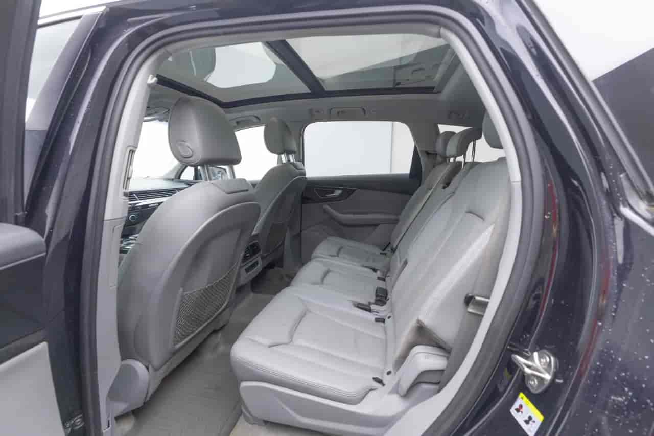 AUDI Q7 - 8