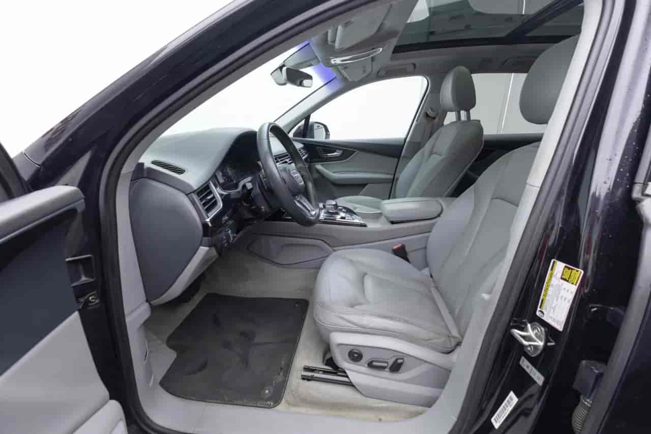 AUDI Q7 - 10