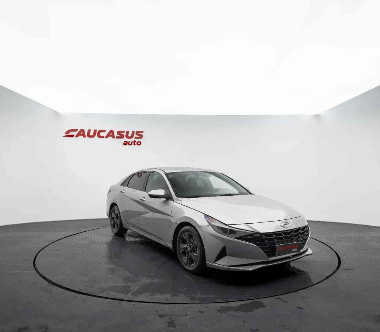 HYUNDAI Elantra - 3