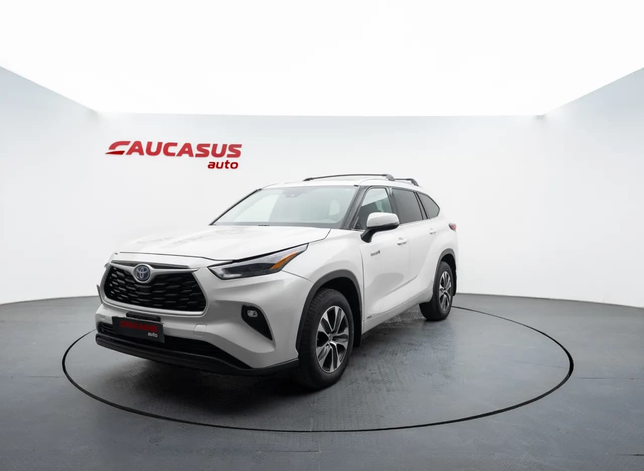 2021 TOYOTA Highlander