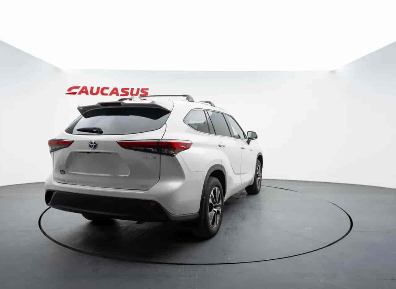 TOYOTA Highlander - 4