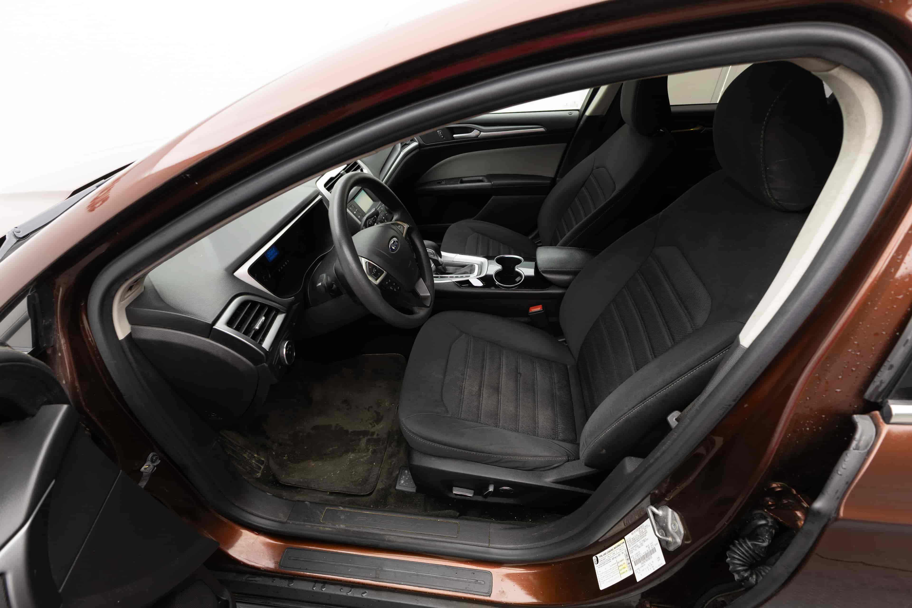 FORD Fusion - 10