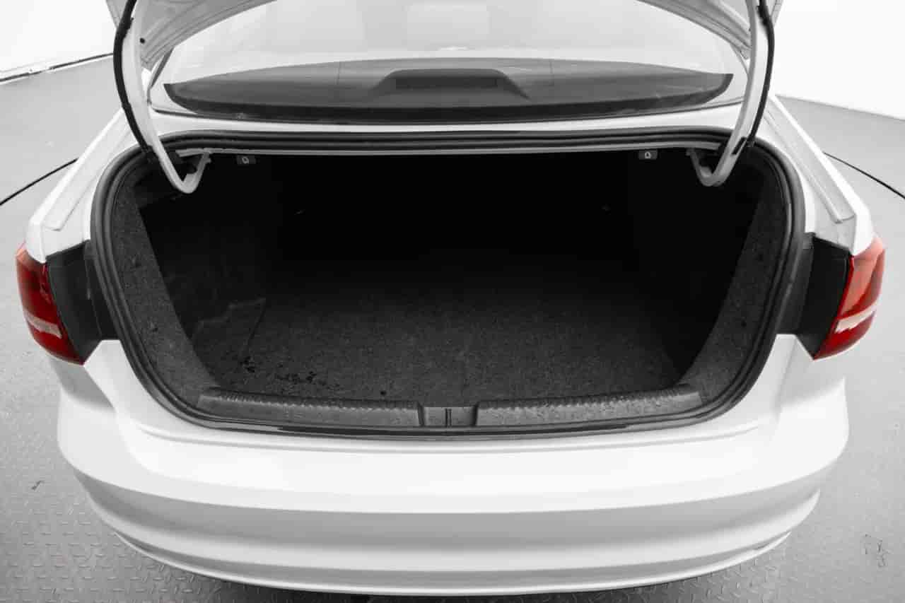 VOLKSWAGEN Jetta - 7