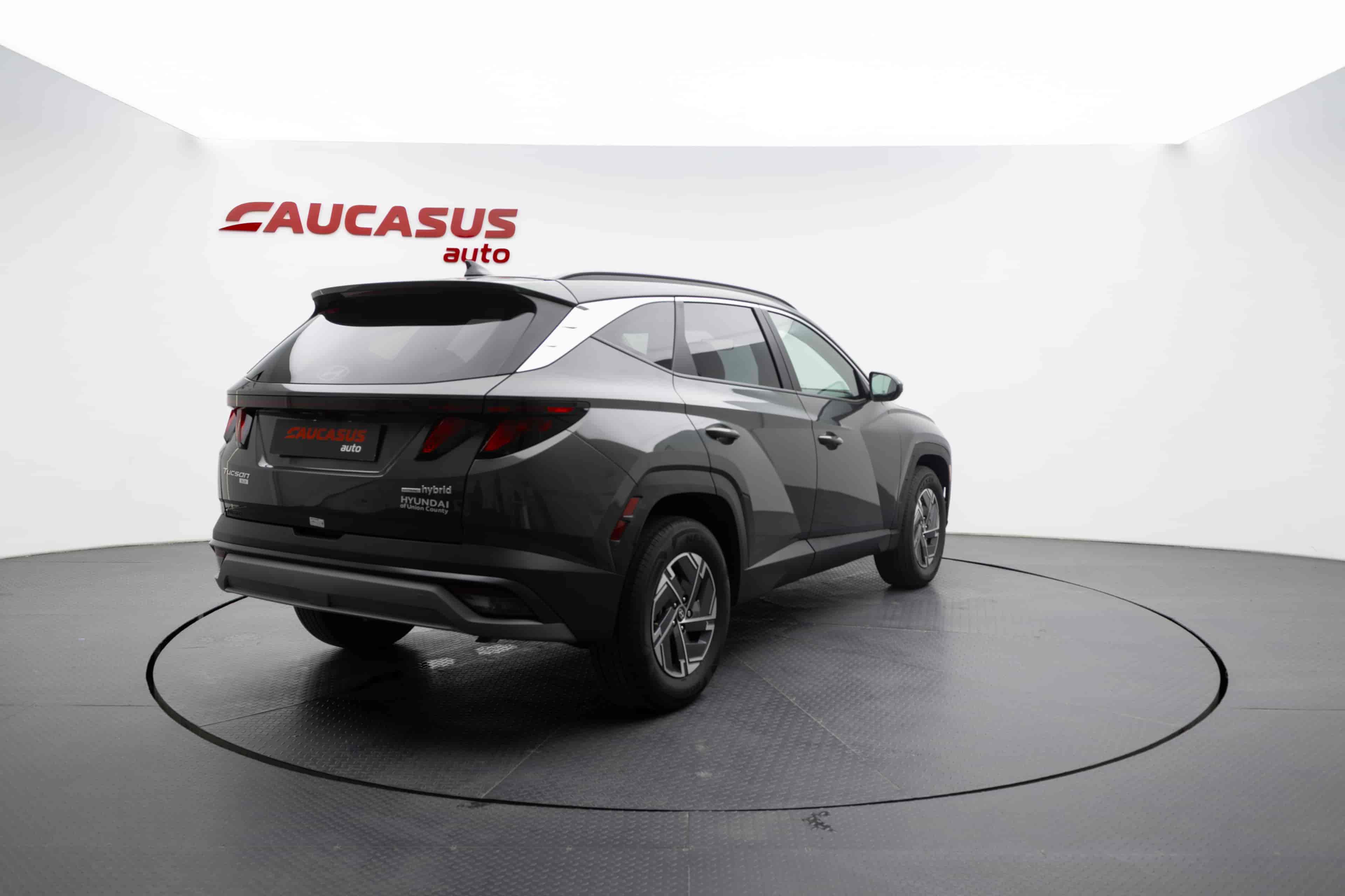 HYUNDAI Tucson - 4