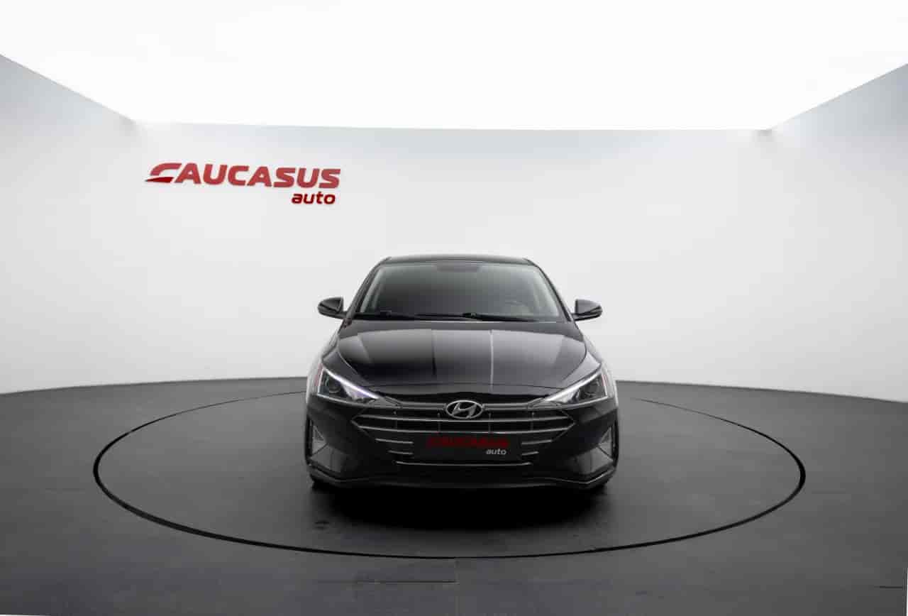 HYUNDAI Elantra - 2