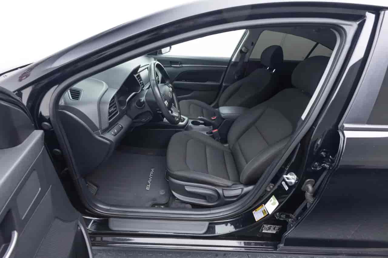 HYUNDAI Elantra - 10