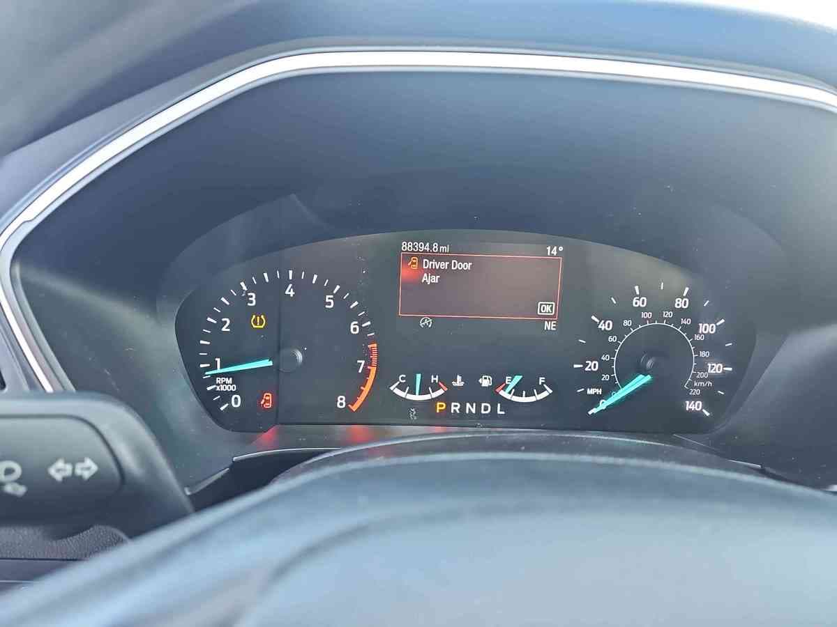 FORD Escape - 9