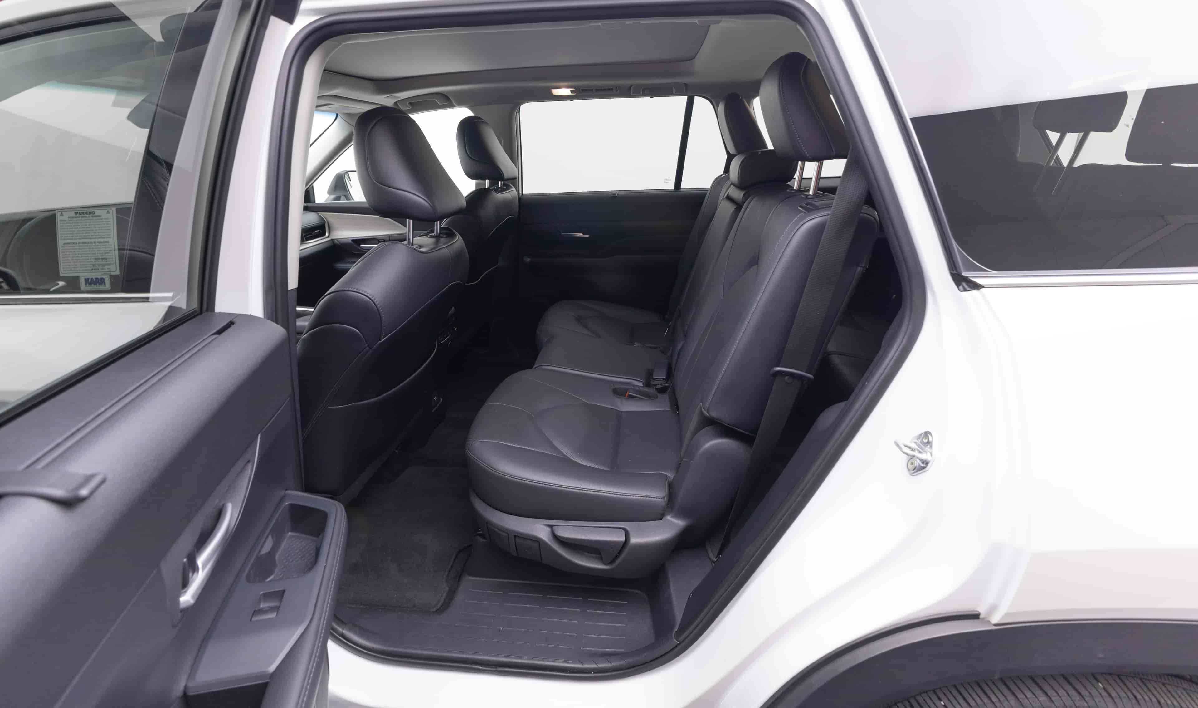 TOYOTA Grand Highlander - 8