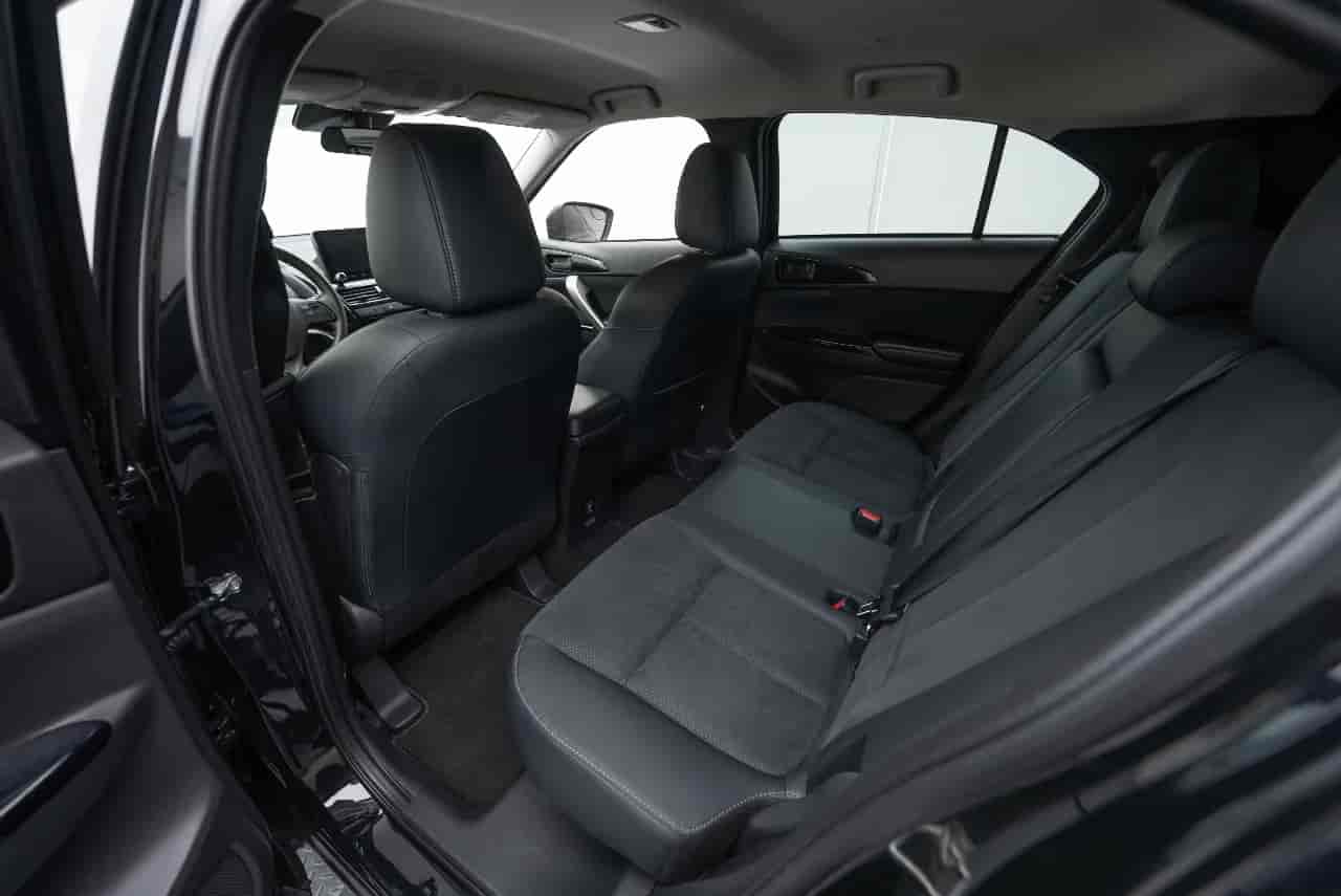 MITSUBISHI Eclipse Cross - 8