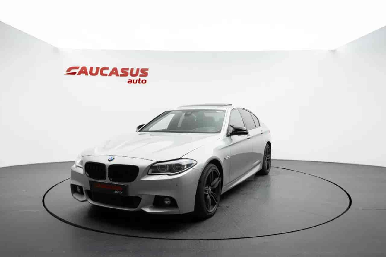 BMW 5-Series - 1