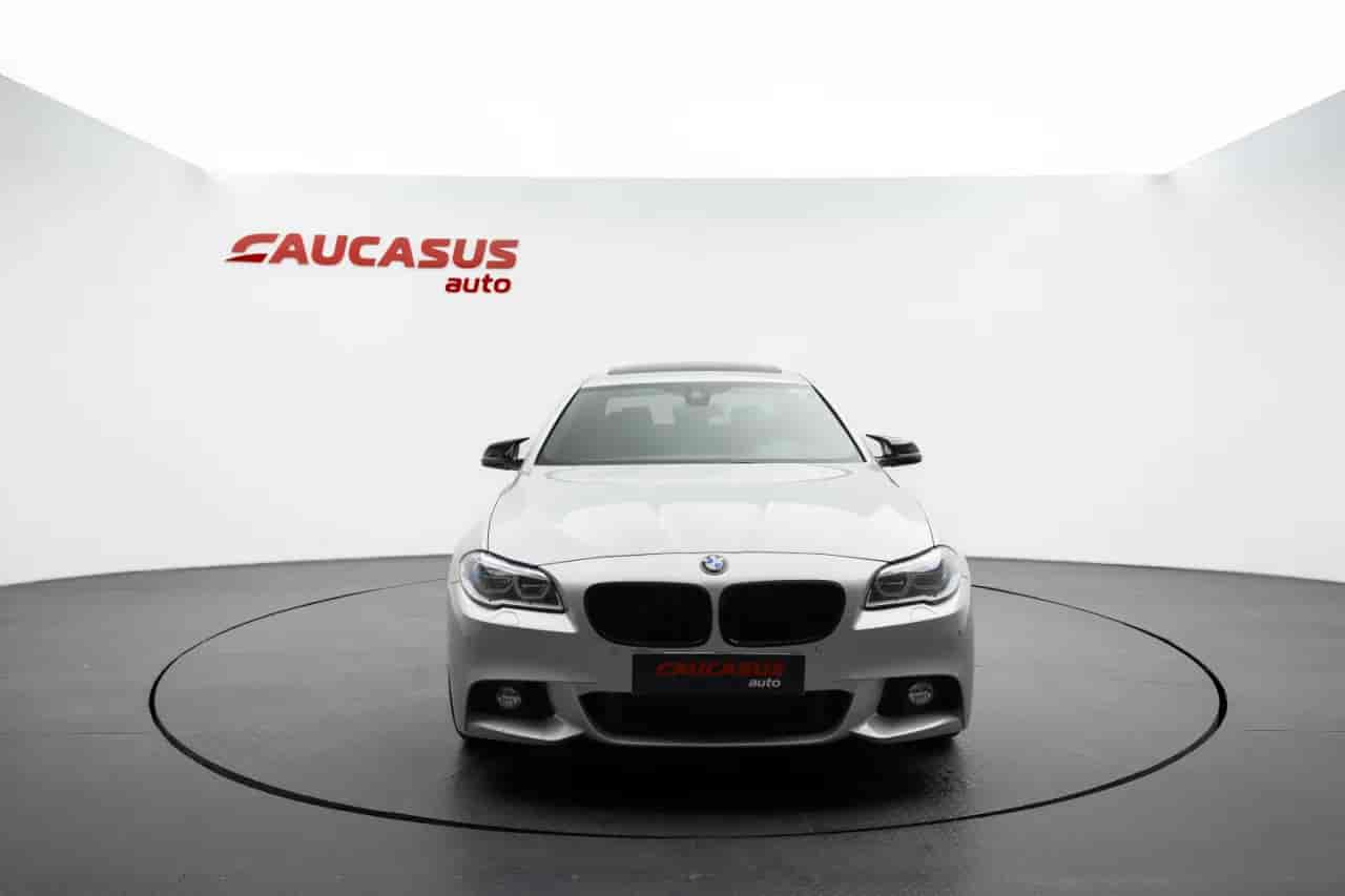 BMW 5-Series - 2