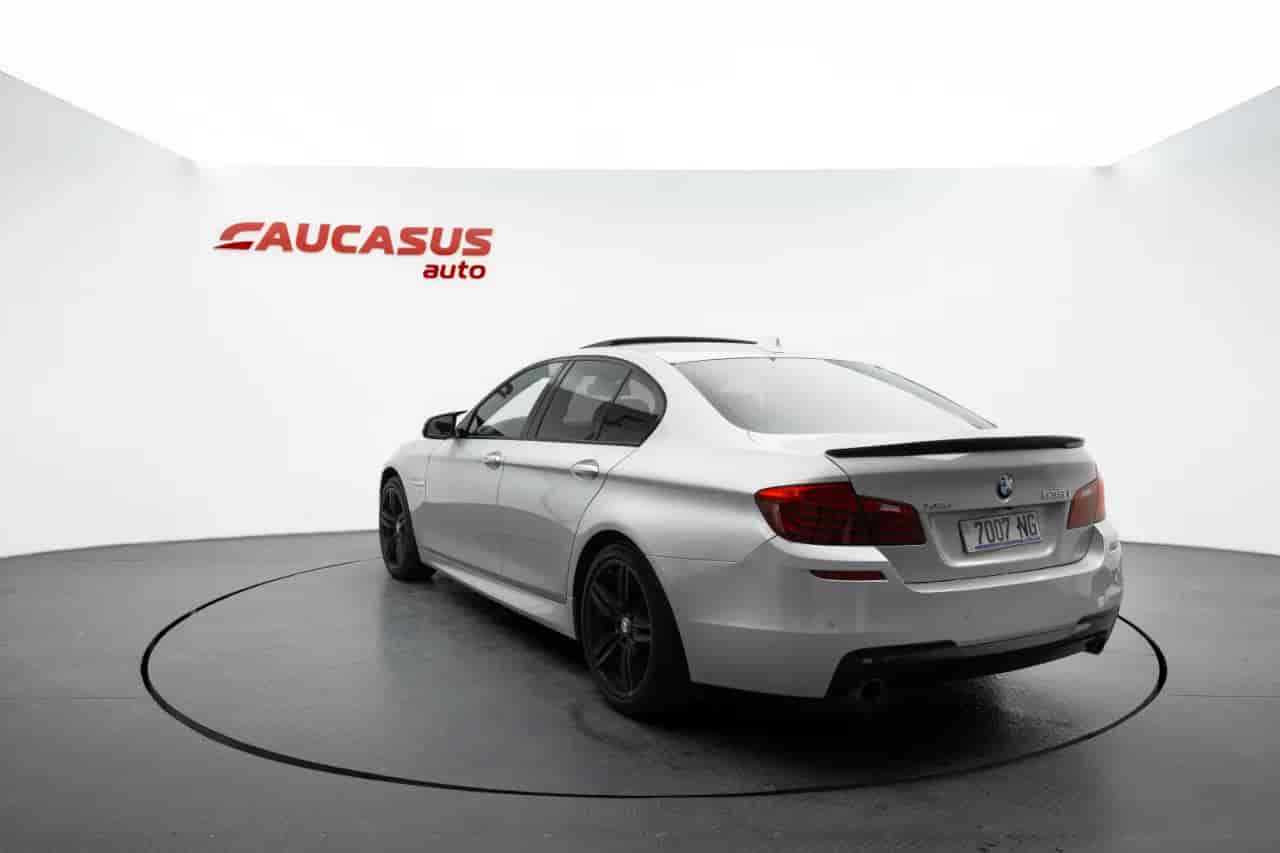BMW 5-Series - 6