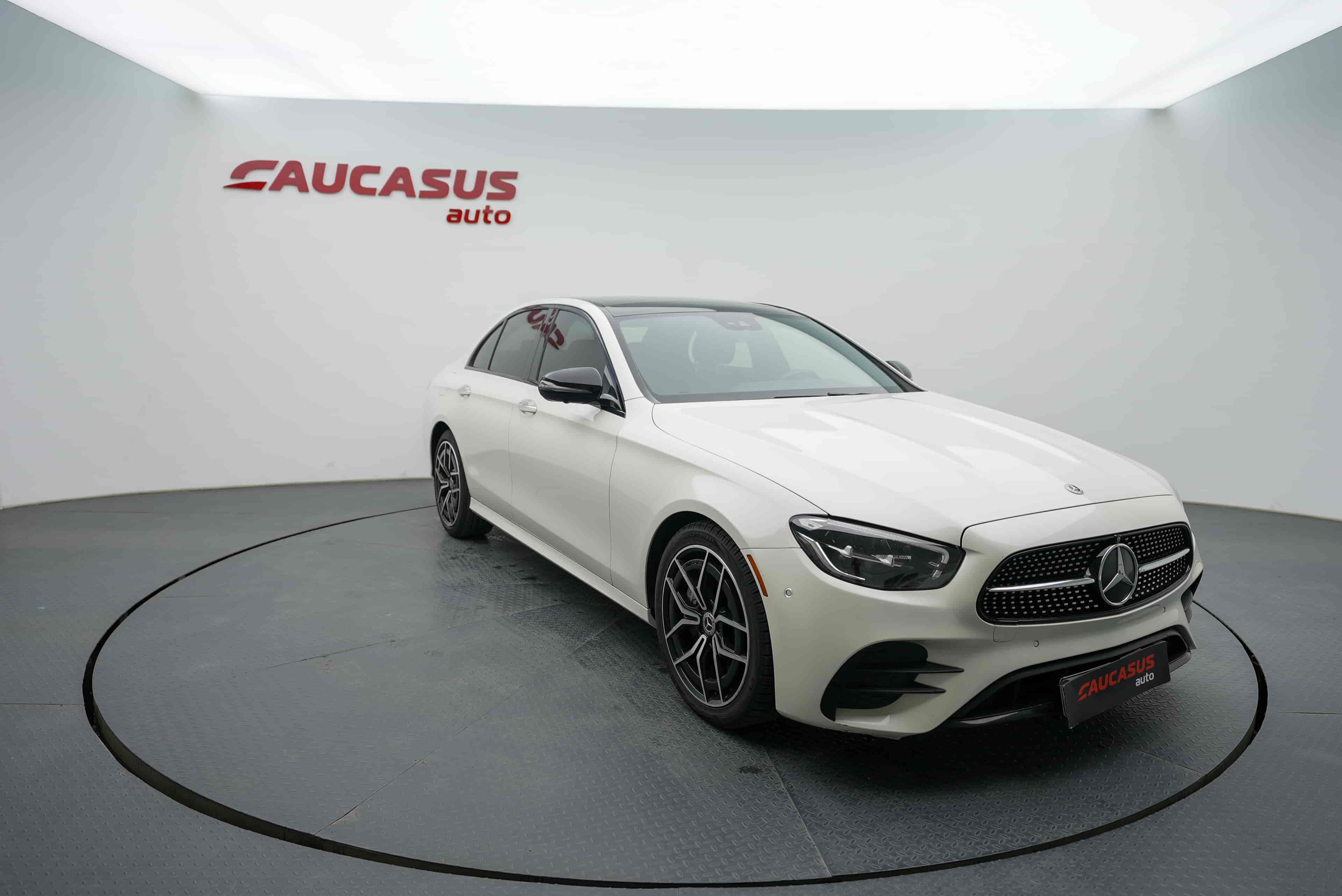 MERCEDES-BENZ E-Class - 3