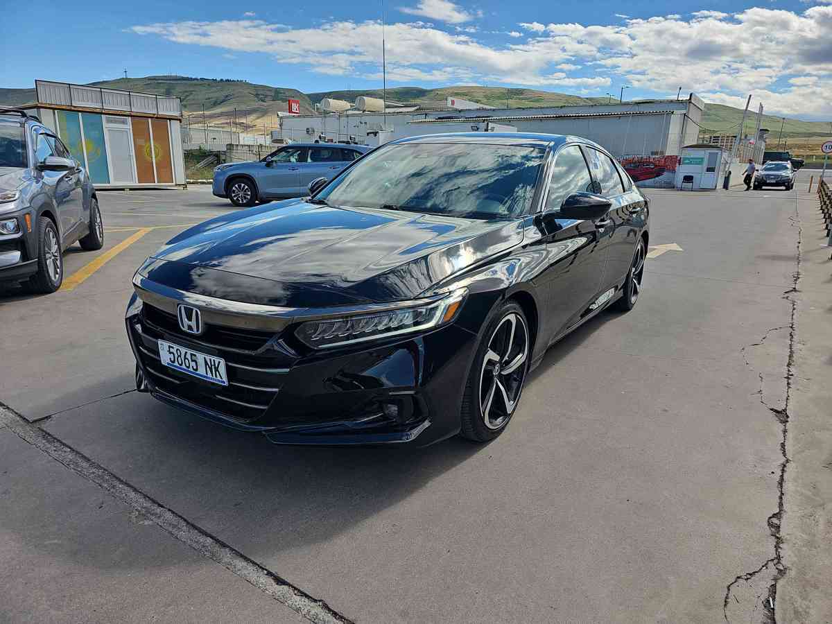 HONDA Accord - 1