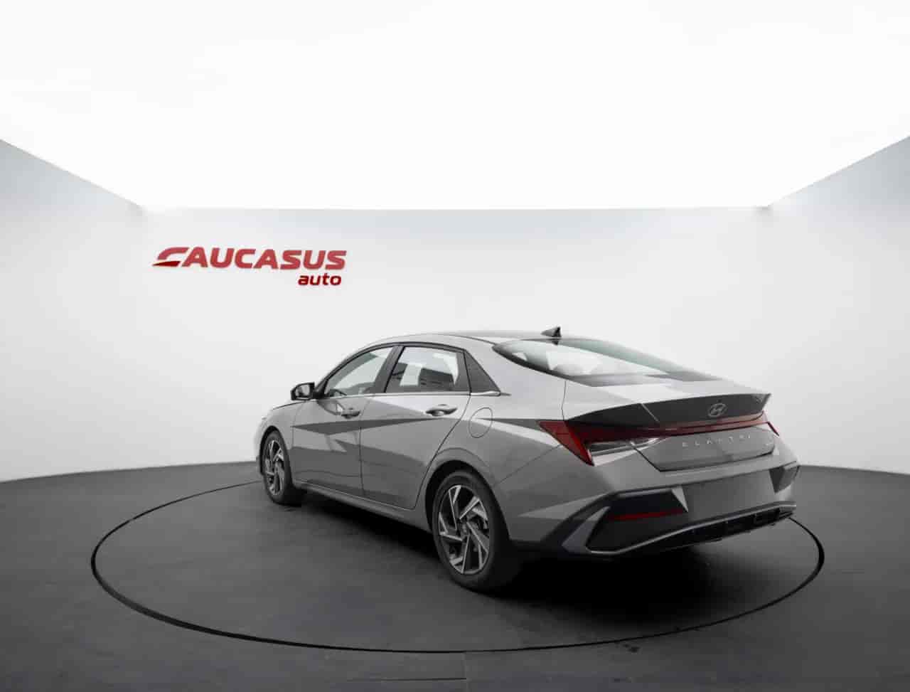 HYUNDAI Elantra - 6
