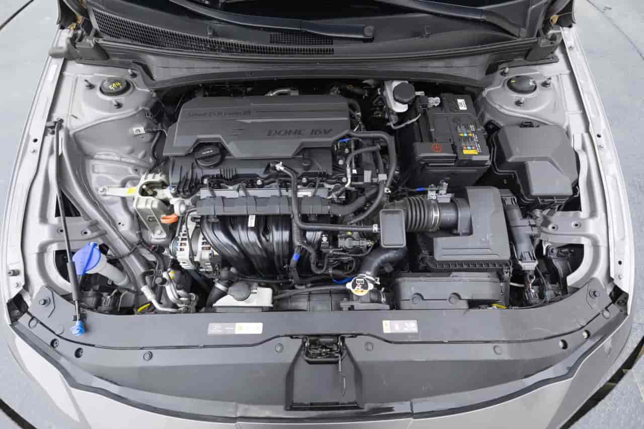 HYUNDAI Elantra - 10