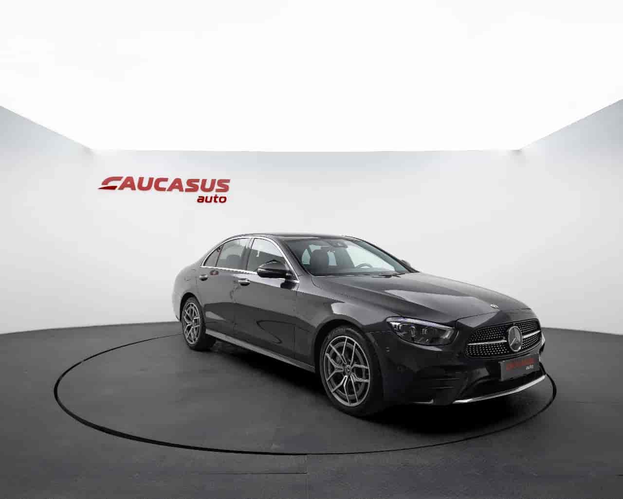 MERCEDES-BENZ E-Class - 3