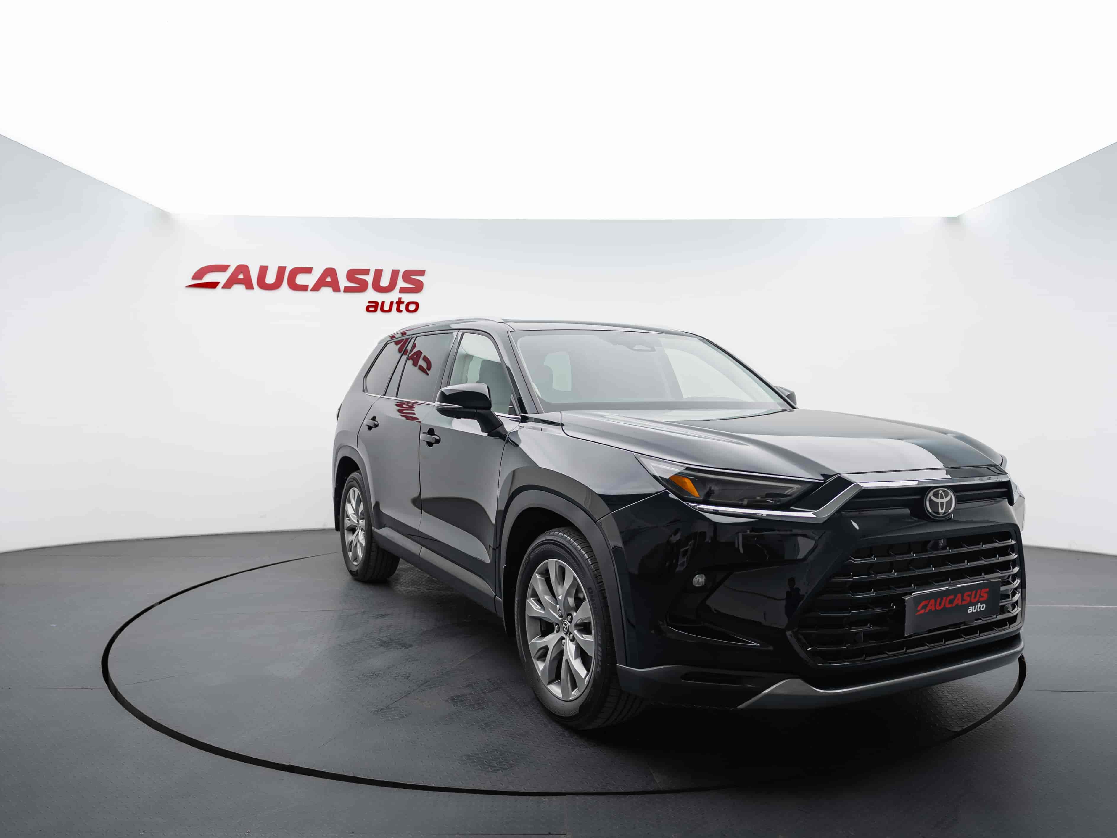TOYOTA Grand Highlander - 3