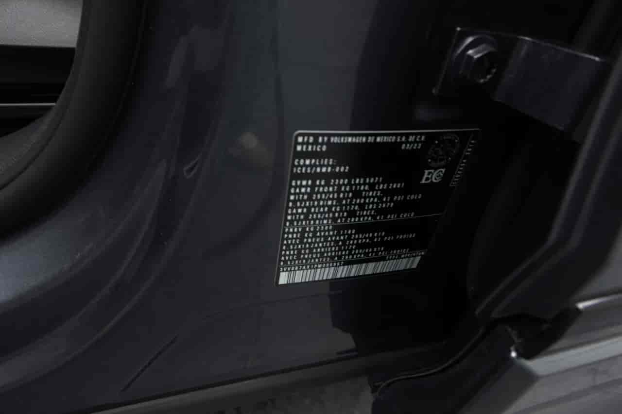 VOLKSWAGEN Tiguan - 3