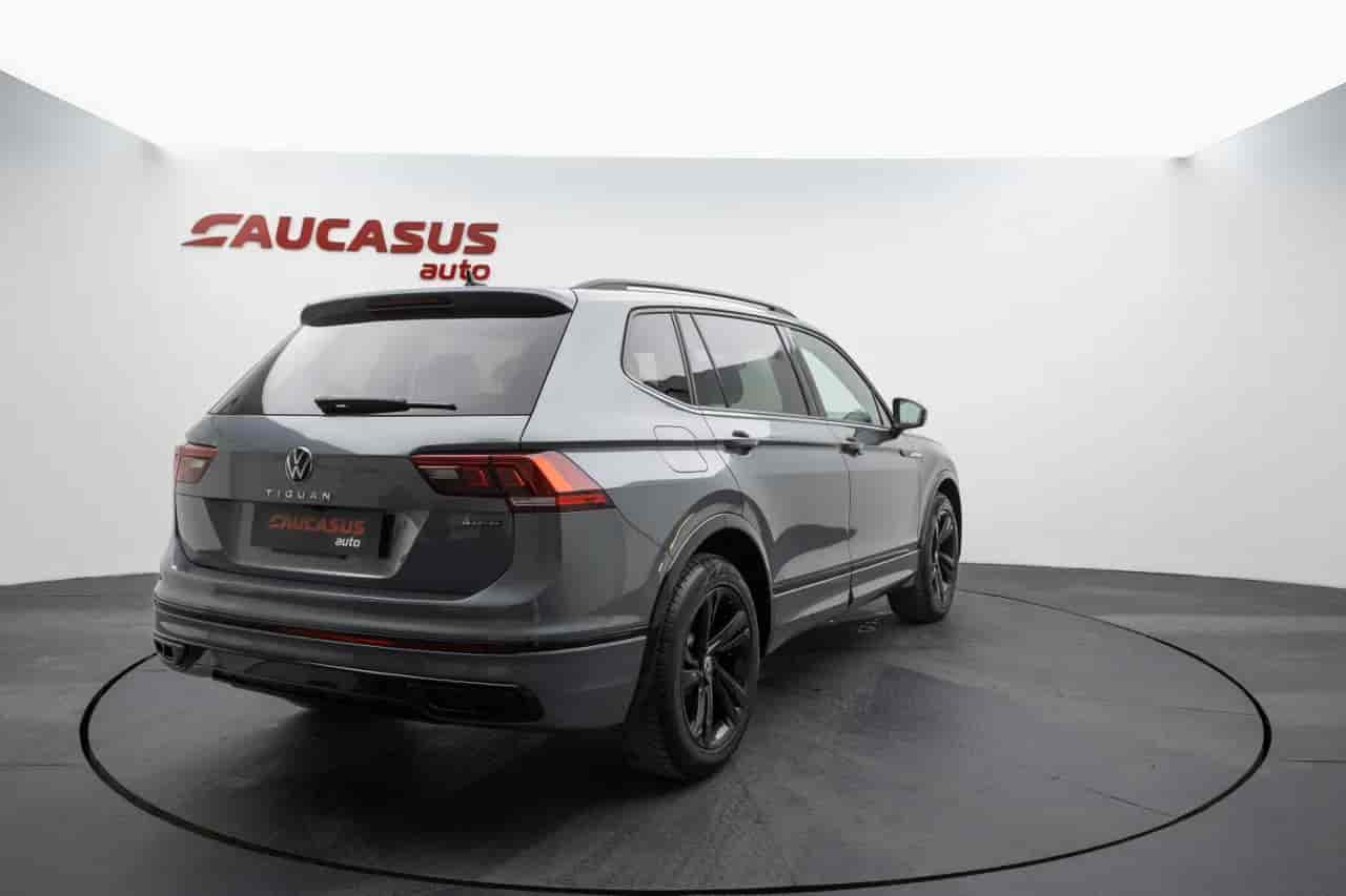 VOLKSWAGEN Tiguan - 6