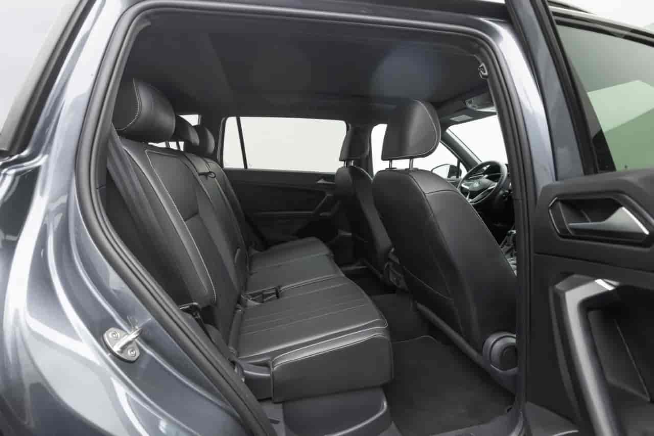VOLKSWAGEN Tiguan - 9