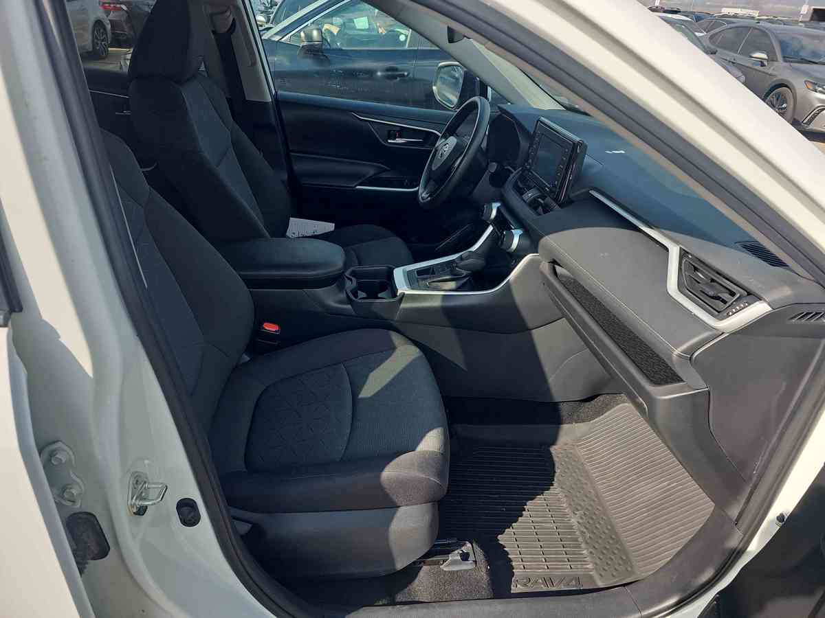 TOYOTA RAV4 - 4